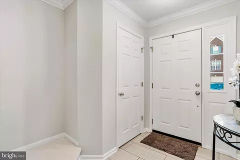 Entry Way - 2544 Emerson Dr, Frederick, MD 21702 photo 2 of 4