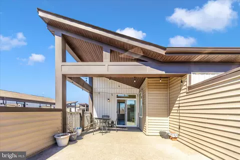 Exterior - 1403 Bexley Ln, Frederick, MD 21701 photo 3 of 8