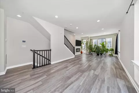 Living - 1403 Bexley Ln, Frederick, MD 21701 photo 1 of 3