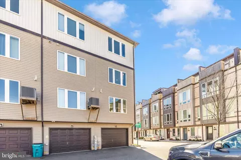 Exterior - 1403 Bexley Ln, Frederick, MD 21701 photo 7 of 8