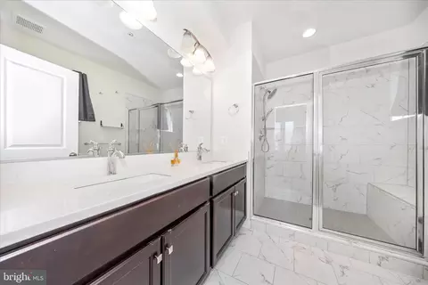 Bath - 1403 Bexley Ln, Frederick, MD 21701 photo 1 of 3