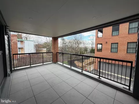 Exterior - 208 Second St E #202, Frederick, MD 21701 photo 2 of 3