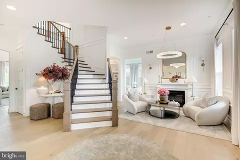 Entry Way - 2728 Hillfield Dr, Frederick, MD 21702 photo 2 of 15