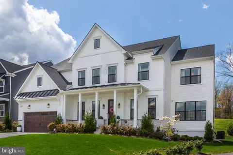 Exterior - 2728 Hillfield Dr, Frederick, MD 21702 photo 2 of 9