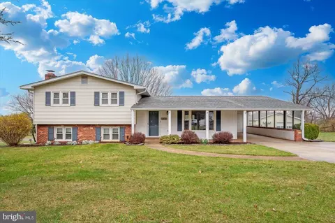 4984 Linganore View Dr, Monrovia, MD 21770