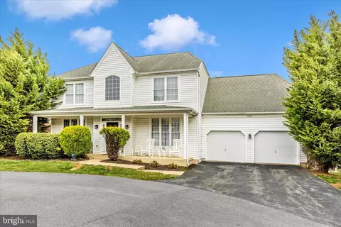 Exterior - 2583 Bear Den Rd, Frederick, MD 21701 photo 3 of 20