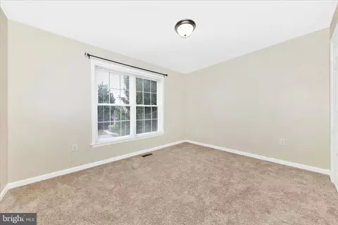 Bedroom - 2583 Bear Den Rd, Frederick, MD 21701 photo 2 of 3