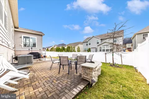 Exterior - 825 Holden Rd, Frederick, MD 21701 photo 9 of 12