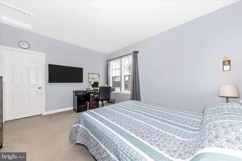 Bedroom - 825 Holden Rd, Frederick, MD 21701 photo 6 of 7
