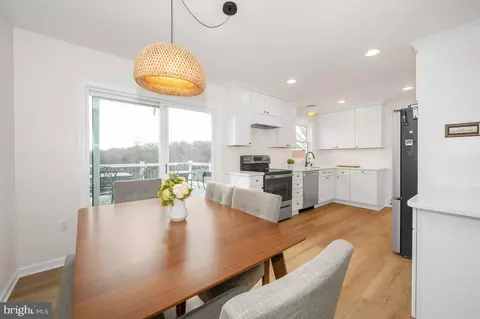 Dining - 7996 Serenity Ct, Frederick, MD 21701 photo 2 of 3
