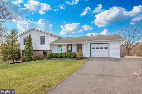 Exterior - 7996 Serenity Ct, Frederick, MD 21701 photo 7 of 7