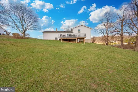 Exterior - 7996 Serenity Ct, Frederick, MD 21701 photo 3 of 7