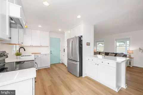 Kitchen - 7996 Serenity Ct, Frederick, MD 21701 photo 2 of 3