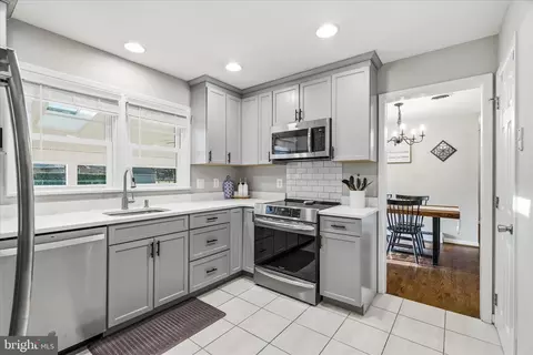 Kitchen - 7903 Clover Hill Dr, Frederick, MD 21702 photo 1 of 2