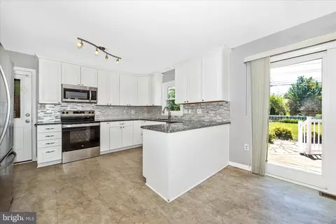 Kitchen - 612 Schley Ave, Frederick, MD 21702 photo 4 of 4