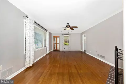 Living - 612 Schley Ave, Frederick, MD 21702 photo 3 of 5