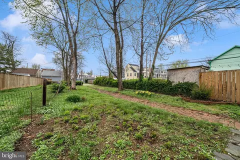 Exterior - 129 A Fourth St, Frederick, MD 21701 photo 11 of 18