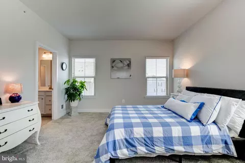 Bedroom - 6150 Aster View Ln, Frederick, MD 21703 photo 2 of 7