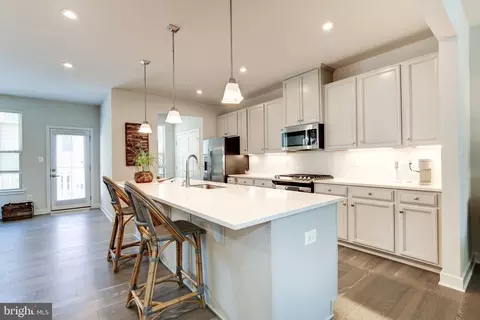 Kitchen - 6150 Aster View Ln, Frederick, MD 21703 photo 1 of 6