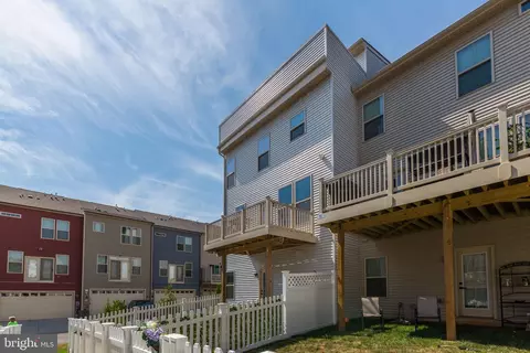 Exterior - 6150 Aster View Ln, Frederick, MD 21703 photo 6 of 6