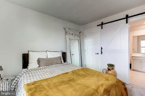 Bedroom - 6150 Aster View Ln, Frederick, MD 21703 photo 7 of 7