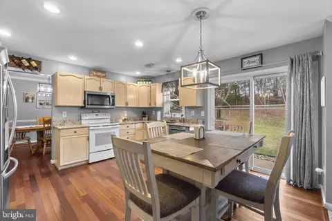 Kitchen - 2001 William Franklin Dr, Frederick, MD 21702 photo 1 of 2