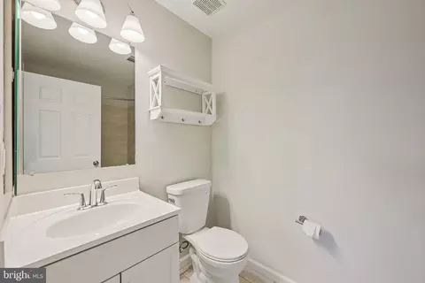 Bath - 2104 Whitehall Rd #2B, Frederick, MD 21702 photo 1 of 3