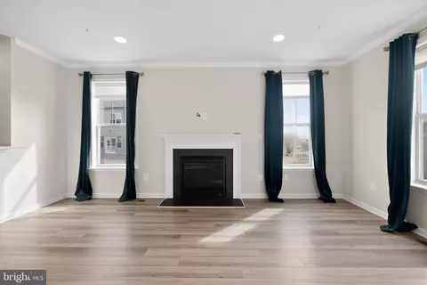 Living - 1518 Ricketts Rd, Frederick, MD 21702 photo 2 of 2
