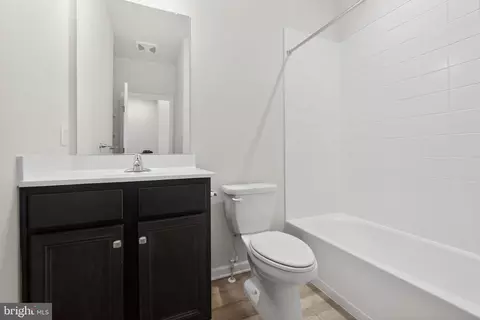 Entry Way - 1518 Ricketts Rd, Frederick, MD 21702 photo 5 of 7