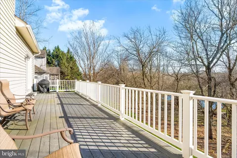 Exterior - 2661 Brook Valley Rd, Frederick, MD 21701 photo 5 of 12