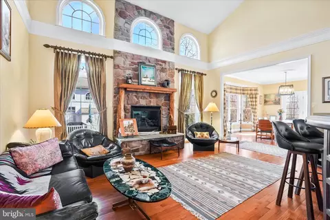Living - 2661 Brook Valley Rd, Frederick, MD 21701 photo 1 of 2