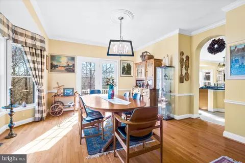 Dining - 2661 Brook Valley Rd, Frederick, MD 21701 photo 2 of 5