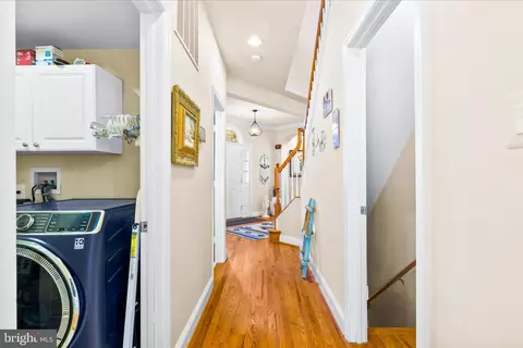 Entry Way - 2661 Brook Valley Rd, Frederick, MD 21701 photo 4 of 7