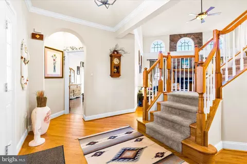 Entry Way - 2661 Brook Valley Rd, Frederick, MD 21701 photo 3 of 7
