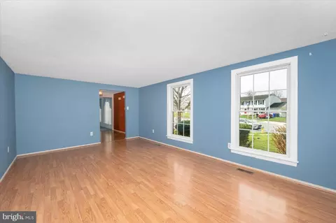 Living - 584 Pumphouse Rd, Frederick, MD 21703 photo 1 of 7