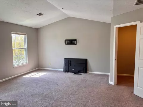 Living - 2159 Bristol Dr #5, Frederick, MD 21702 photo 2 of 3