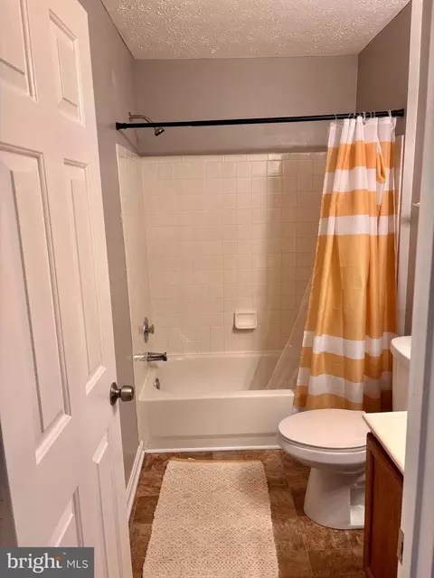 Bath - 2159 Bristol Dr #5, Frederick, MD 21702 photo 1 of 3