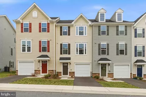 317 Pemberton Park Ln, Frederick, MD 21703