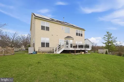 Exterior - 1707 Dearbought Ct, Frederick, MD 21701 photo 7 of 8