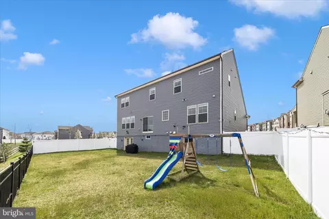 Exterior - 1301 Ricketts Rd, Frederick, MD 21702 photo 7 of 15
