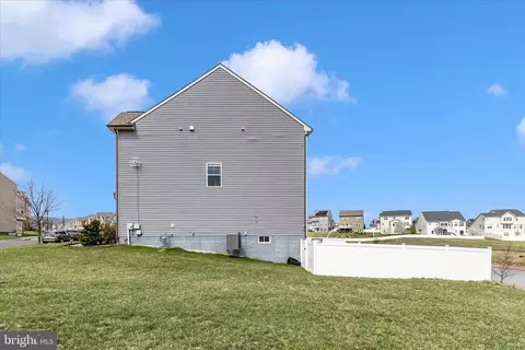 Exterior - 1301 Ricketts Rd, Frederick, MD 21702 photo 6 of 15