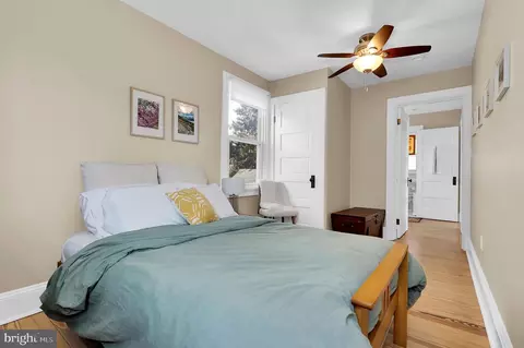 Bedroom - 517 Fairview Ave, Frederick, MD 21701 photo 4 of 7