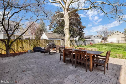Exterior - 517 Fairview Ave, Frederick, MD 21701 photo 6 of 13