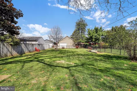 Exterior - 517 Fairview Ave, Frederick, MD 21701 photo 10 of 13