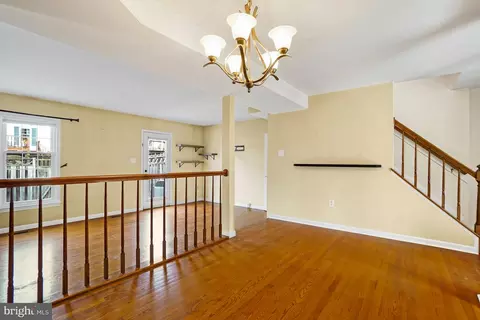 Living - 7994 Windsail Ct, Frederick, MD 21701 photo 1 of 4