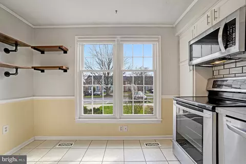 Kitchen - 7994 Windsail Ct, Frederick, MD 21701 photo 5 of 5