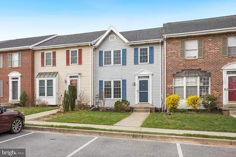 Exterior - 7994 Windsail Ct, Frederick, MD 21701 photo 2 of 5