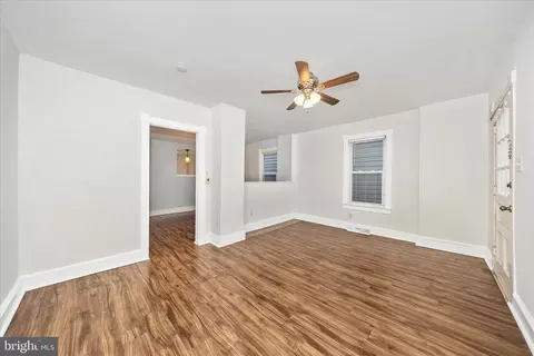 Entry Way - 202 Maple Ave, Frederick, MD 21701 photo 2 of 8