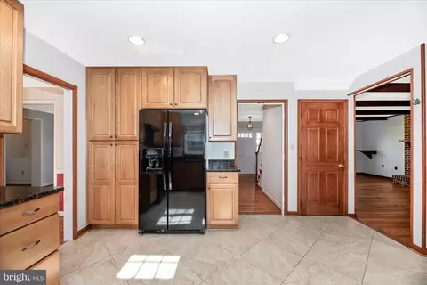Entry Way - 8234 Glendale Dr, Frederick, MD 21702 photo 3 of 3