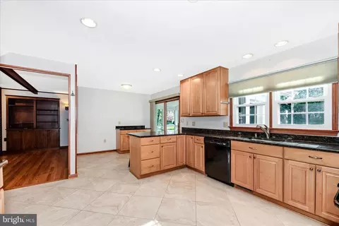 Kitchen - 8234 Glendale Dr, Frederick, MD 21702 photo 4 of 9